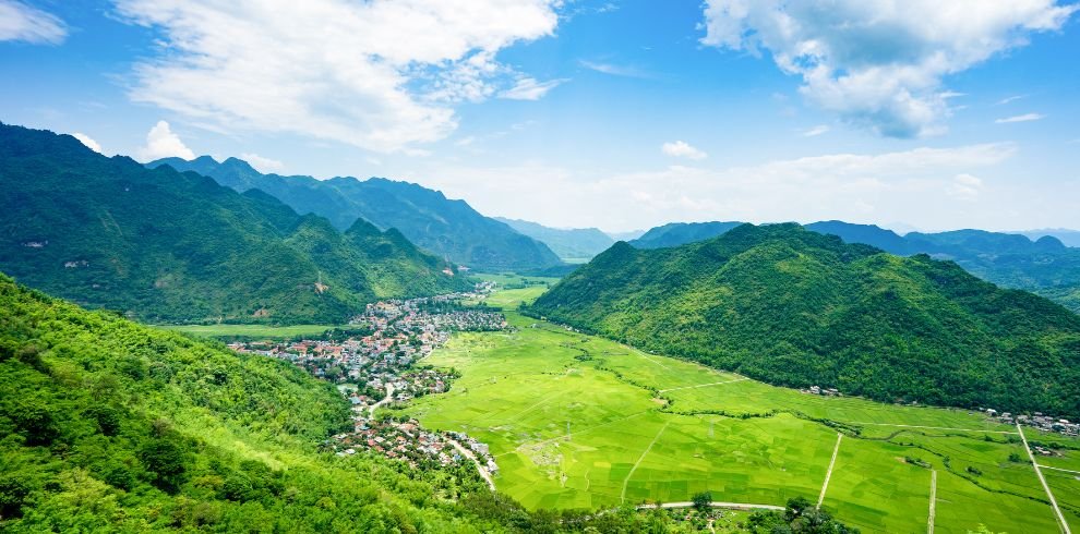 Hanoi Car Rental | Hanoi to Mai Chau, Pu Luong and Ninh Binh 4D3N