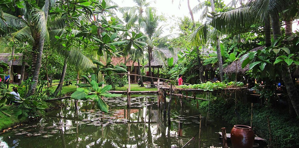 Ho Chi Minh Car rental | Transfer to Chau Doc 1 way