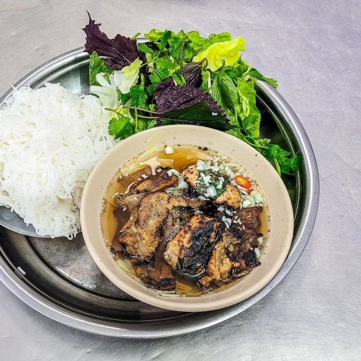 Michelin-Recognized Street Food in Hanoi: Where to Eat