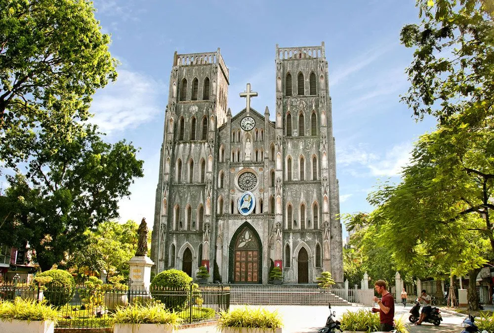 St Joseph’s Cathedral, Hanoi - The most beautiful church in Hanoi