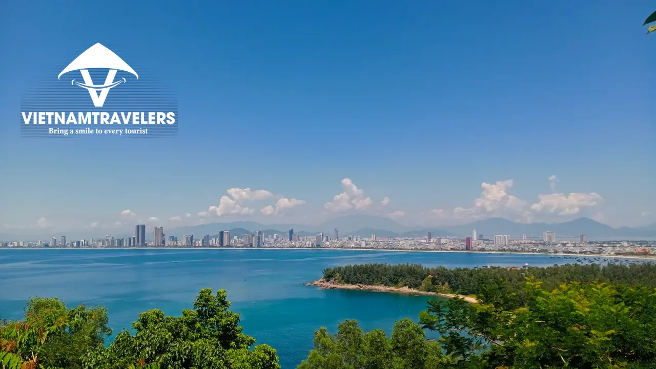 Da Nang Seafood Trail