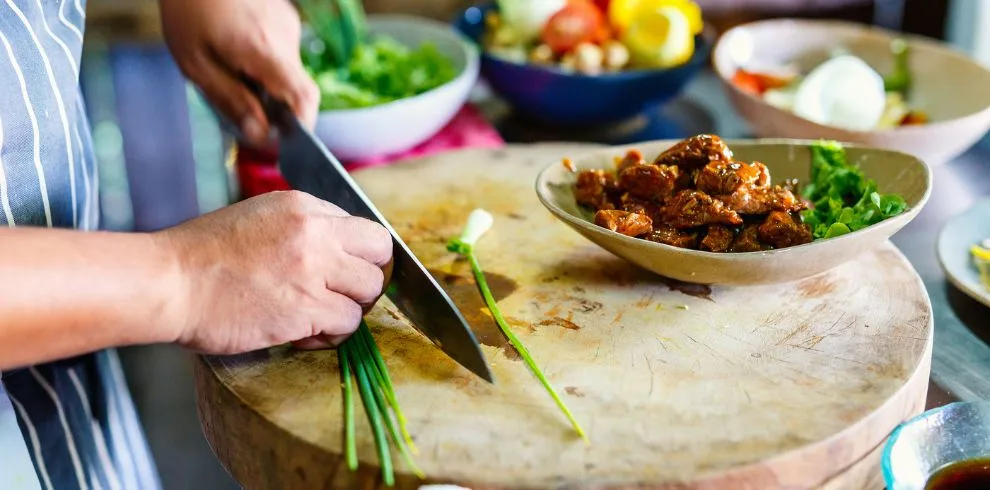 Private culinary memory with local food and table moments