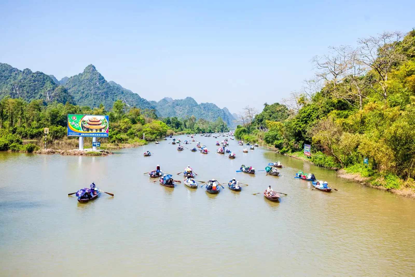 From Hanoi: Perfume Pagoda Full-Day Trip with Boat & Cable Car