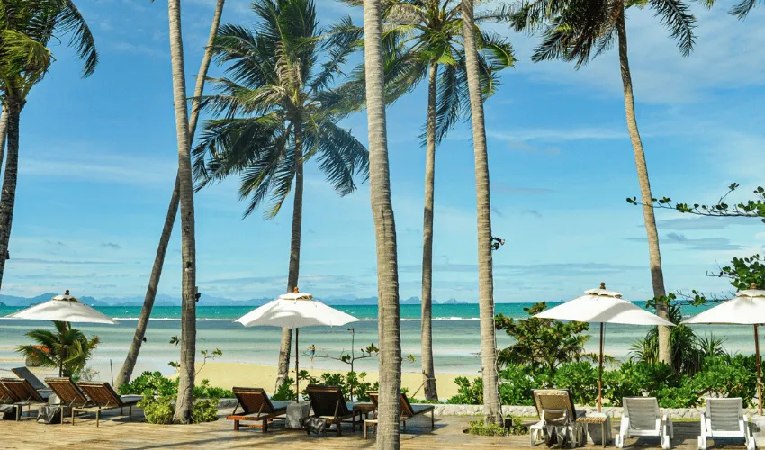 Tropical beach resort in Koh Samui for a Thailand vacation package