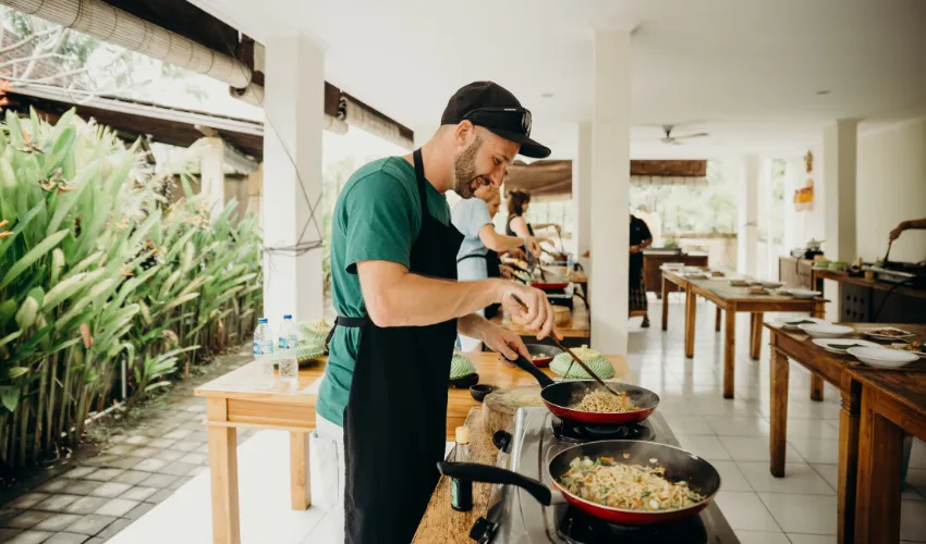 Private Vietnamese cooking class with a local chef in Hoi An